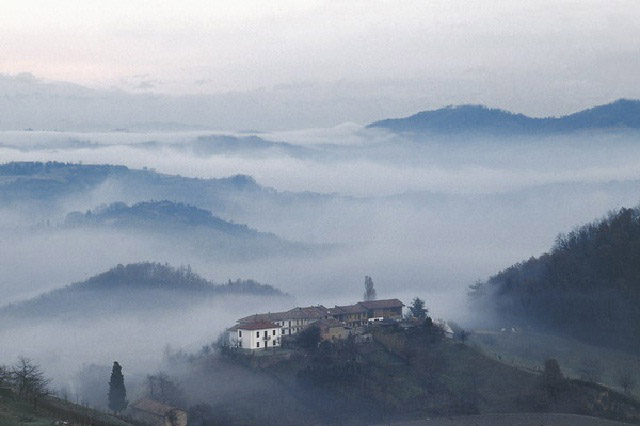 Das Piemont im Nebel