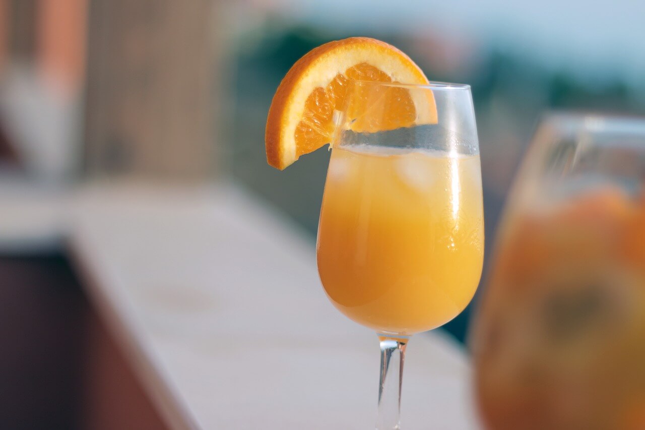 Cocktails mit Sekt Wein Mimosa